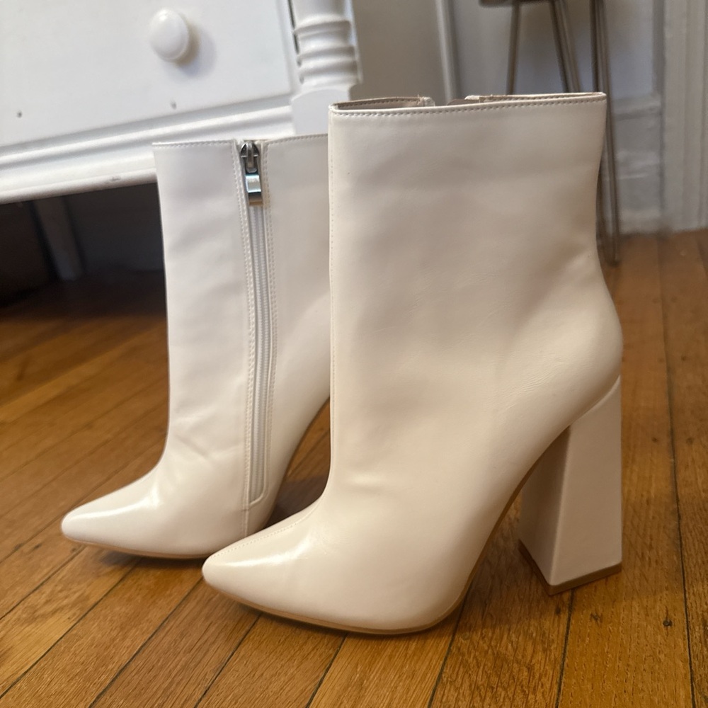 Boohoo Cream Ankle Booties